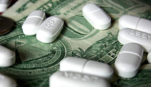 中共中央办公厅 国务院办公厅印发《关于深化审评审批制度改革鼓励药品医疗器械创新的意见》